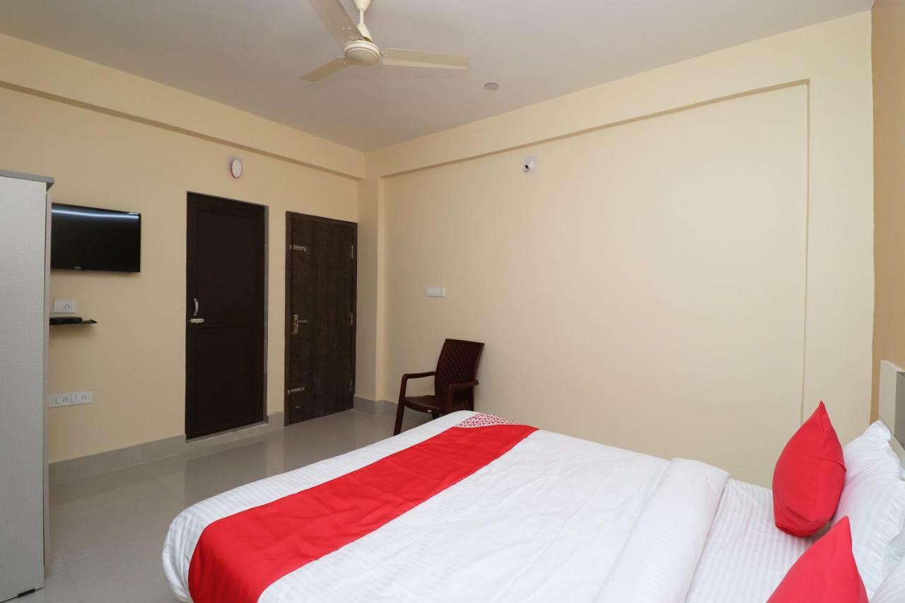 Oyo 35736 Shree Jagannath Lodge Puri Buitenkant foto