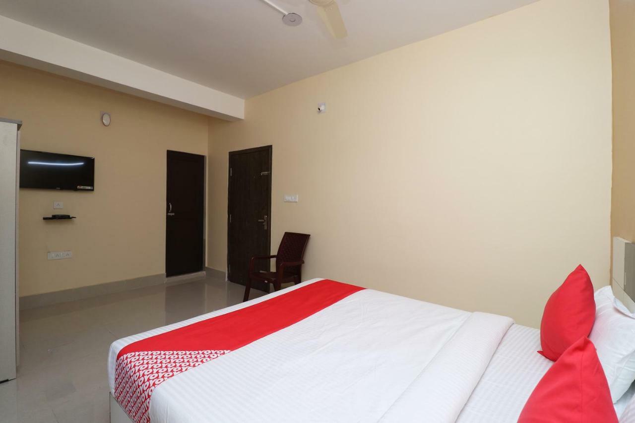 Oyo 35736 Shree Jagannath Lodge Puri Buitenkant foto