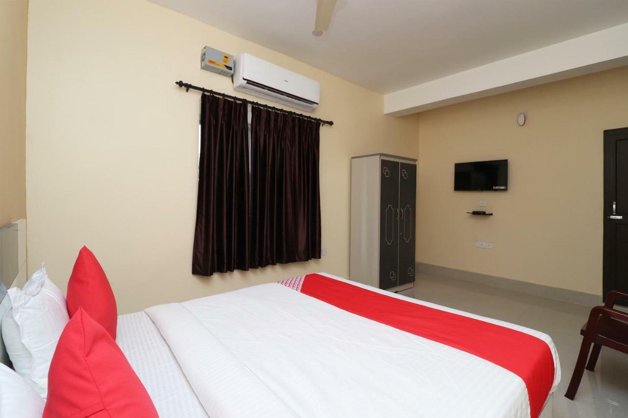Oyo 35736 Shree Jagannath Lodge Puri Buitenkant foto
