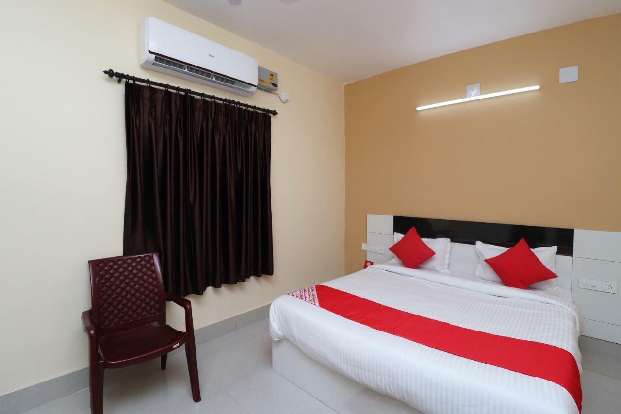 Oyo 35736 Shree Jagannath Lodge Puri Buitenkant foto
