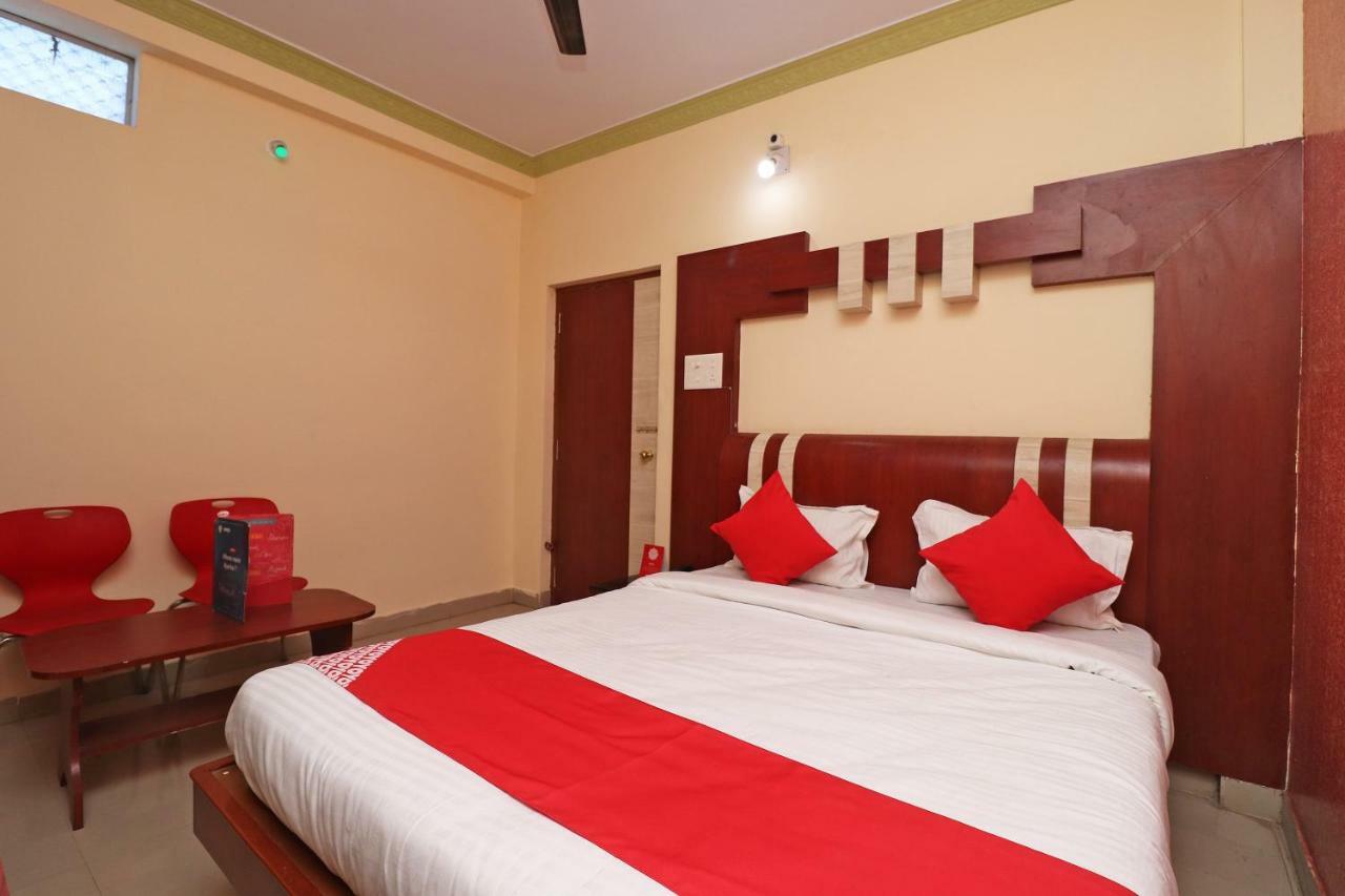 Oyo 35736 Shree Jagannath Lodge Puri Buitenkant foto